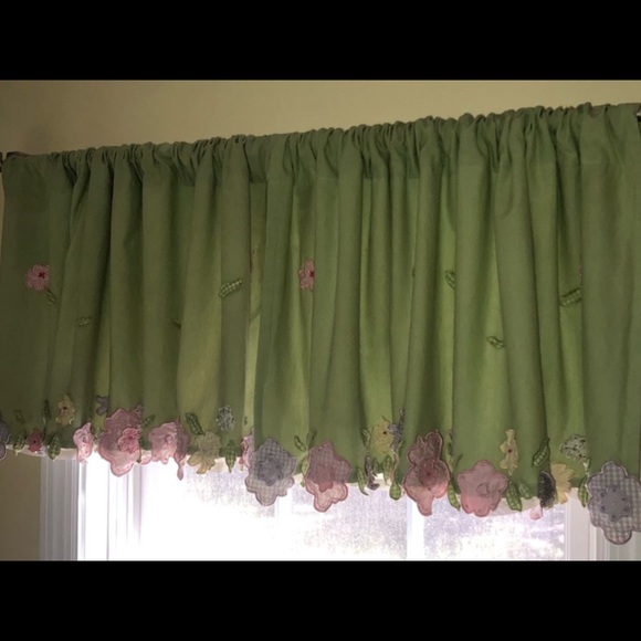 Pottery Barn Kids Accents Pottery Barn Kids Window Valances Set Of